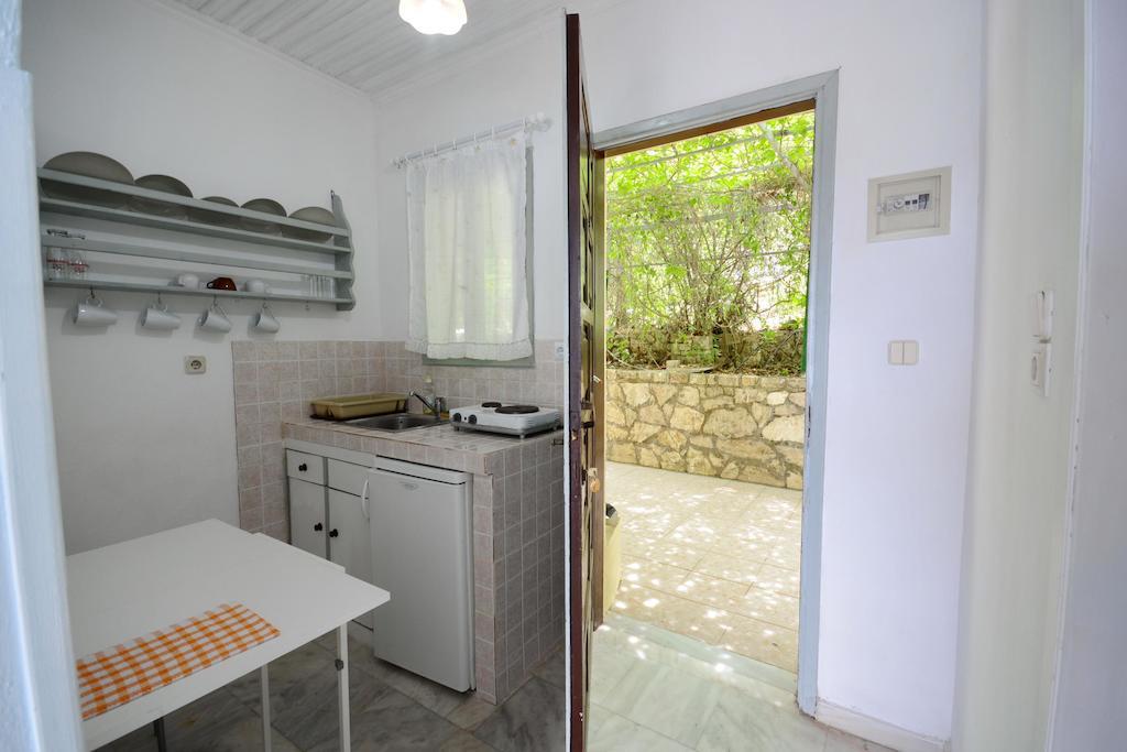 Liokorni Village Gaios Room photo