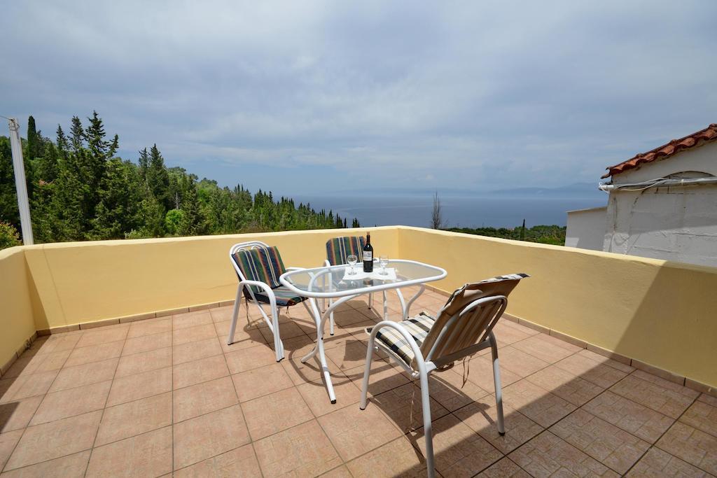 Liokorni Village Gaios Exterior photo